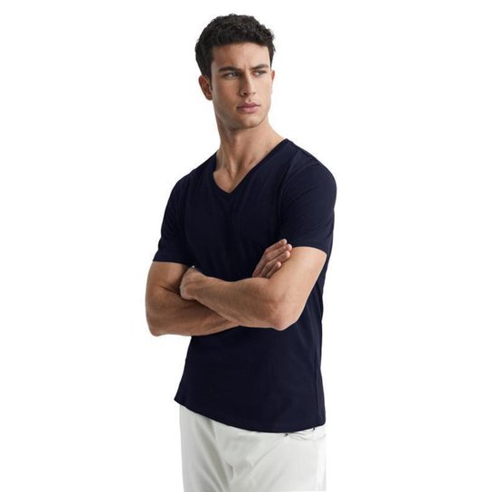 Camiseta Camisa Masculina Slim Fit Algodão Egípcio Gola V - Marinho Menor preço em Camiseta Camisa Masculina Slim Fit Algodão Egípcio Gola V - Marinho
