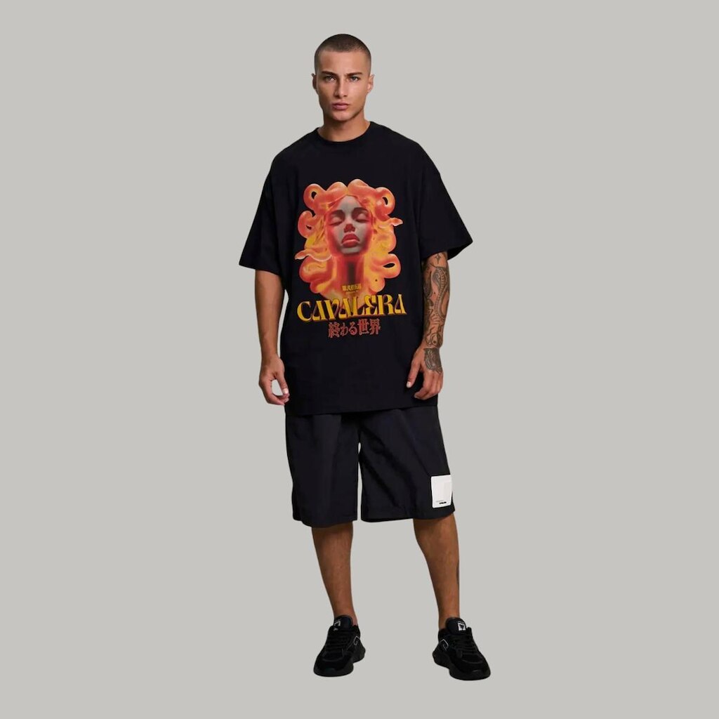 Camiseta Cavalera Oversized Medusa