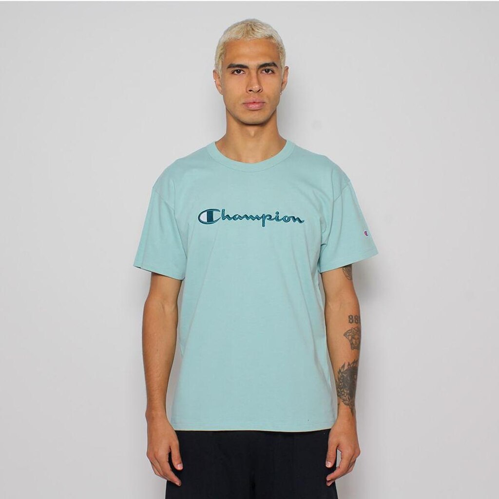 CAMISETA CHAMPION LIFE COLORS SCRIPT LOGO EMB