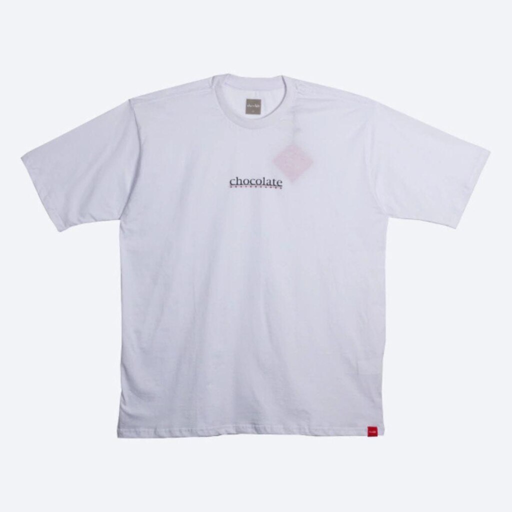 CAMISETA CHOCOLATE SKATEBOARD OVER CHOCO COMPANY TEE BRANCA