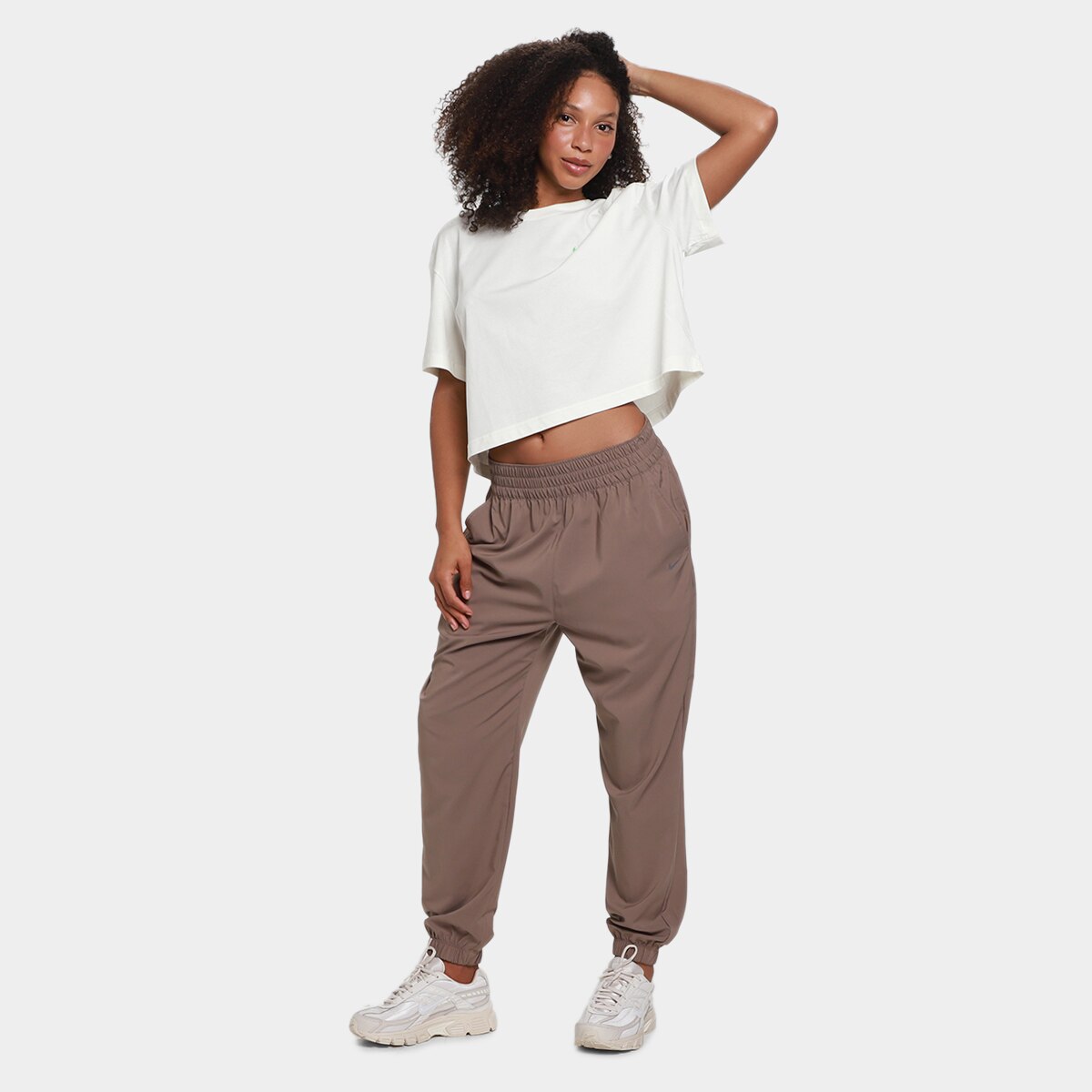 Camiseta Cropped Nike Sportswear Feminina - 3