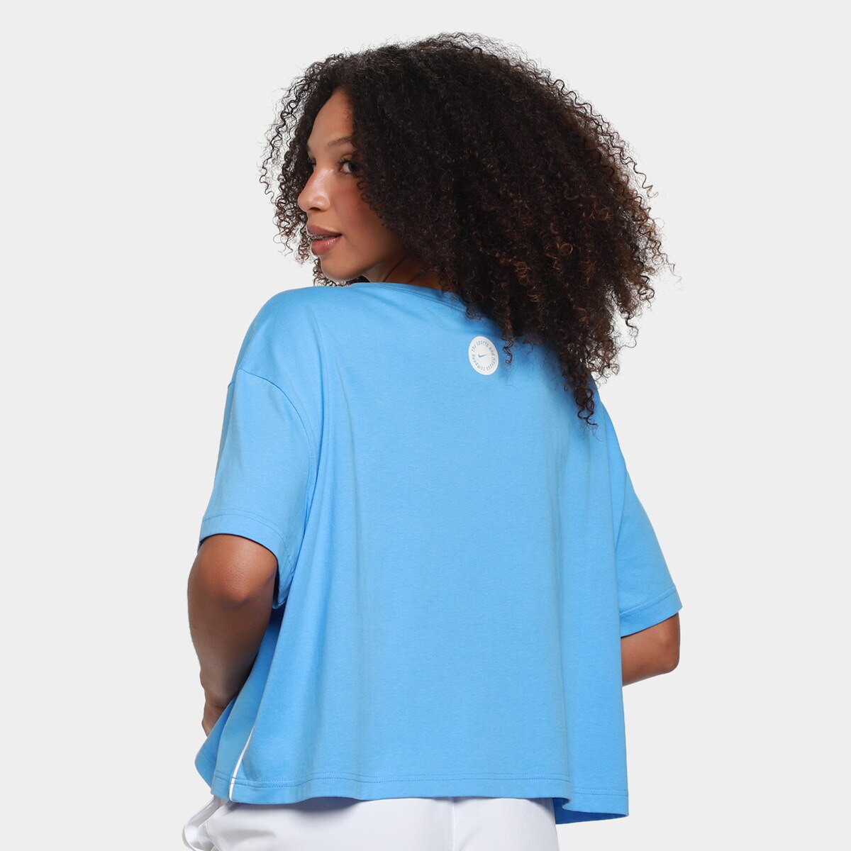 camiseta cropped nike sportswear