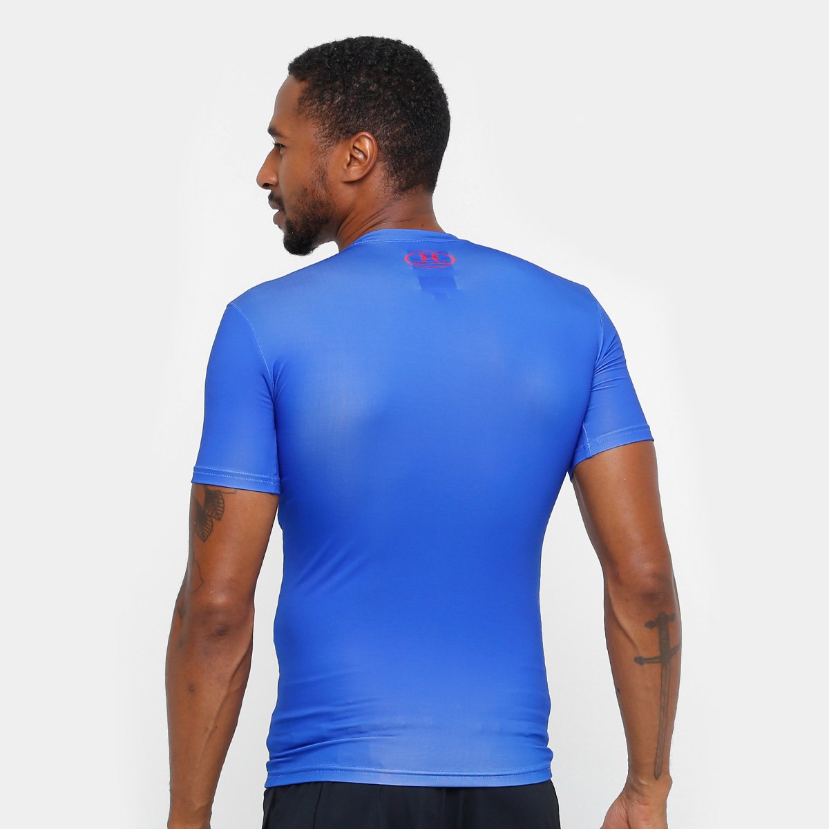 camisa de compressão under armour heroes