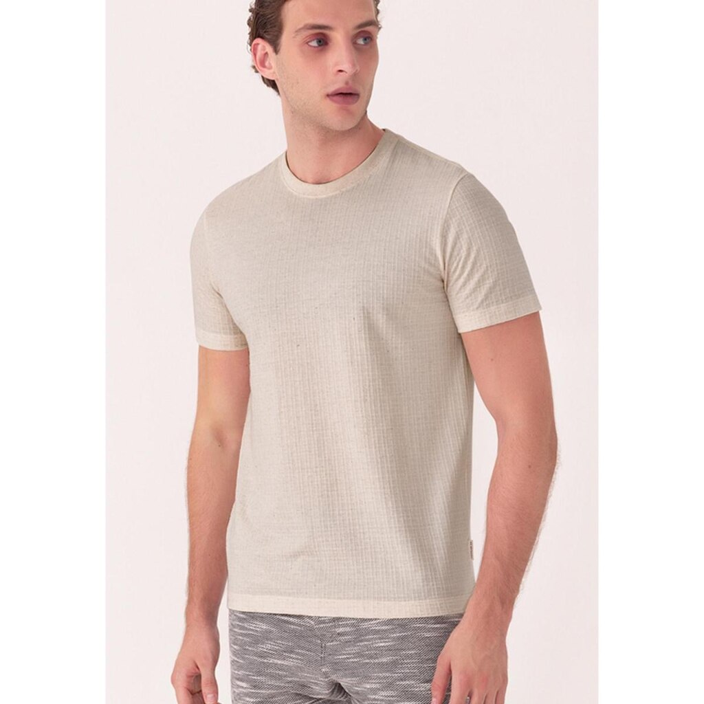 Camiseta De Mangas Curtas Em Malha Texturizada Com Linho