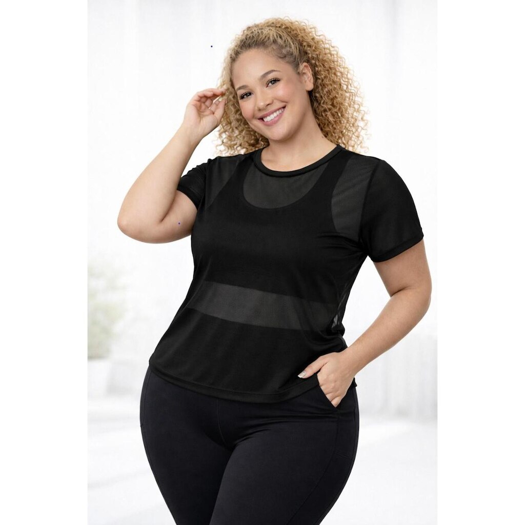 Camiseta de Tule Plus Size Transparente para Treino e Yoga