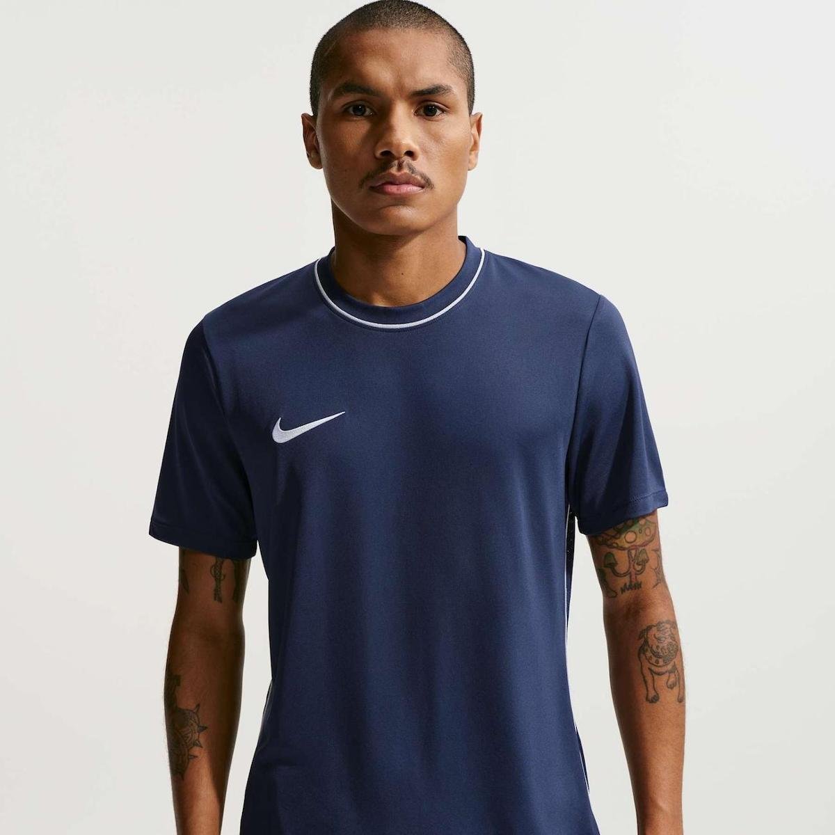 Nike Park Dri-FIT masculina é opção barata e funcional para jogos