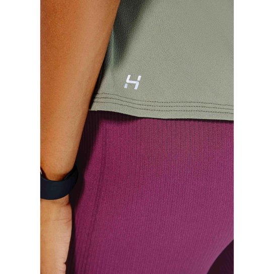Camiseta Esportiva Hering Sports Manga Curta Easy Dry Feminina