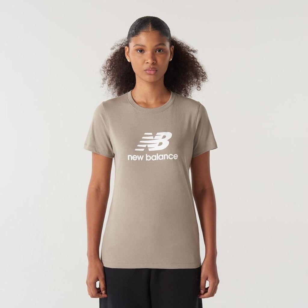 Camiseta Essentials Feminina