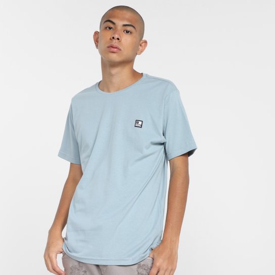 Camiseta Fatal Básica Masculina - Azul Menor preço em Camiseta Fatal Básica Masculina - Azul