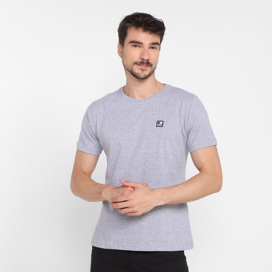 Camiseta Fatal Fashion Básica Masculina - Mescla Menor preço em Camiseta Fatal Fashion Básica Masculina - Mescla