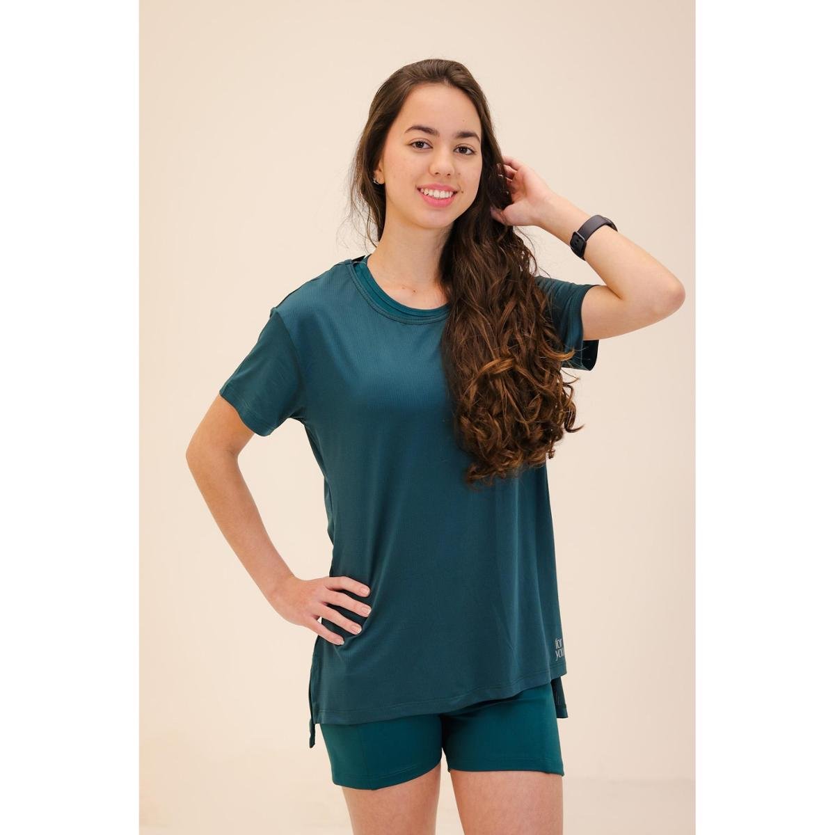 Camiseta Feminina Assimetrica