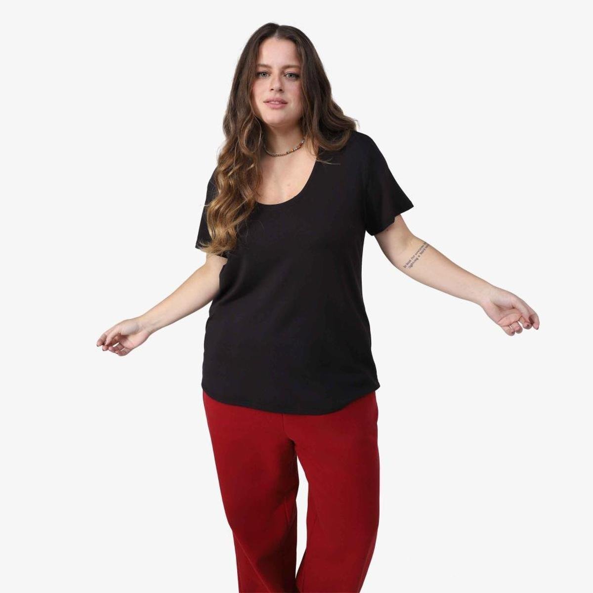 Camiseta Feminina Plus Gola U Modal Tech T-Shirt Menor preço em Camiseta Feminina Plus Gola U Modal Tech T-Shirt