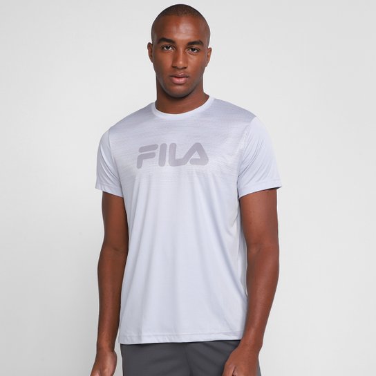 Camiseta Fila Basic Run Print Masculina - Cinza Claro Menor preço em Camiseta Fila Basic Run Print Masculina - Cinza Claro