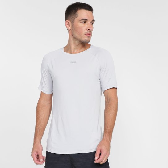 Camiseta Fila Bio Masculina - Cinza Claro Menor preço em Camiseta Fila Bio Masculina - Cinza Claro