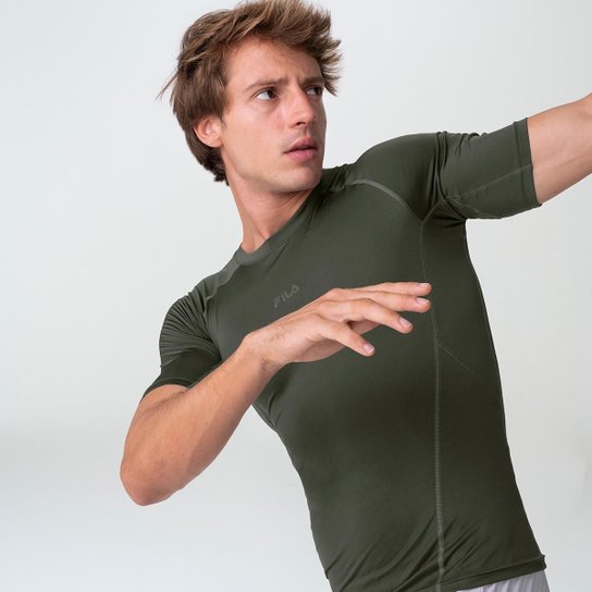 Camiseta Fila Compress Skin Masculina - Verde Menor preço em Camiseta Fila Compress Skin Masculina - Verde