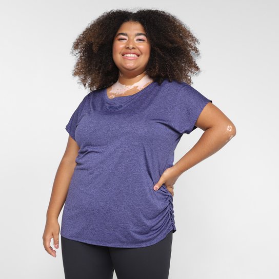 Camiseta Fila Drapped Plus Size Feminina - Marinho+Cinza Menor preço em Camiseta Fila Drapped Plus Size Feminina - Marinho+Cinza