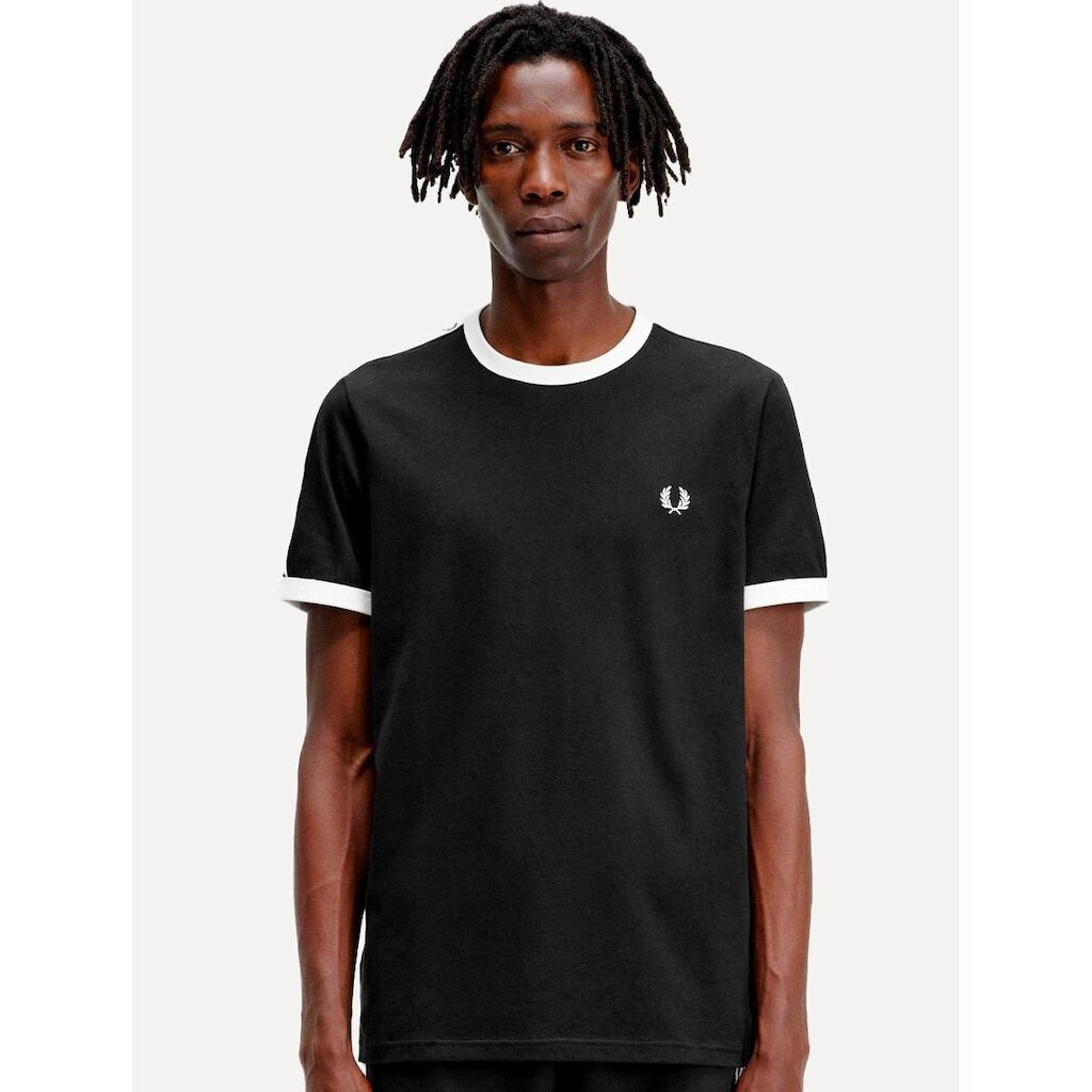 Camiseta Fred Perry Masculina Regular Taped Ringer Preta