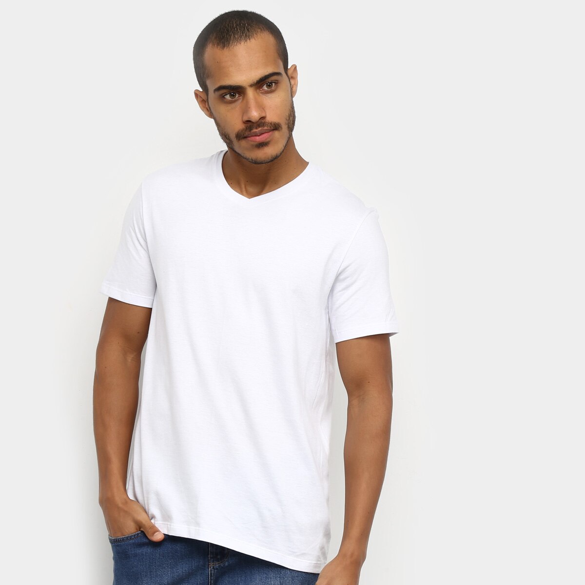 Camiseta Hering Básica World Gola V Masculina Menor preço em Camiseta Hering Básica World Gola V Masculina