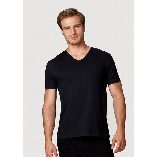 Camiseta Hering Manga Curta Super Slim Em Algodão Com Elastano Masculina - Preto Menor preço em Camiseta Hering Manga Curta Super Slim Em Algodão Com Elastano Masculina - Preto