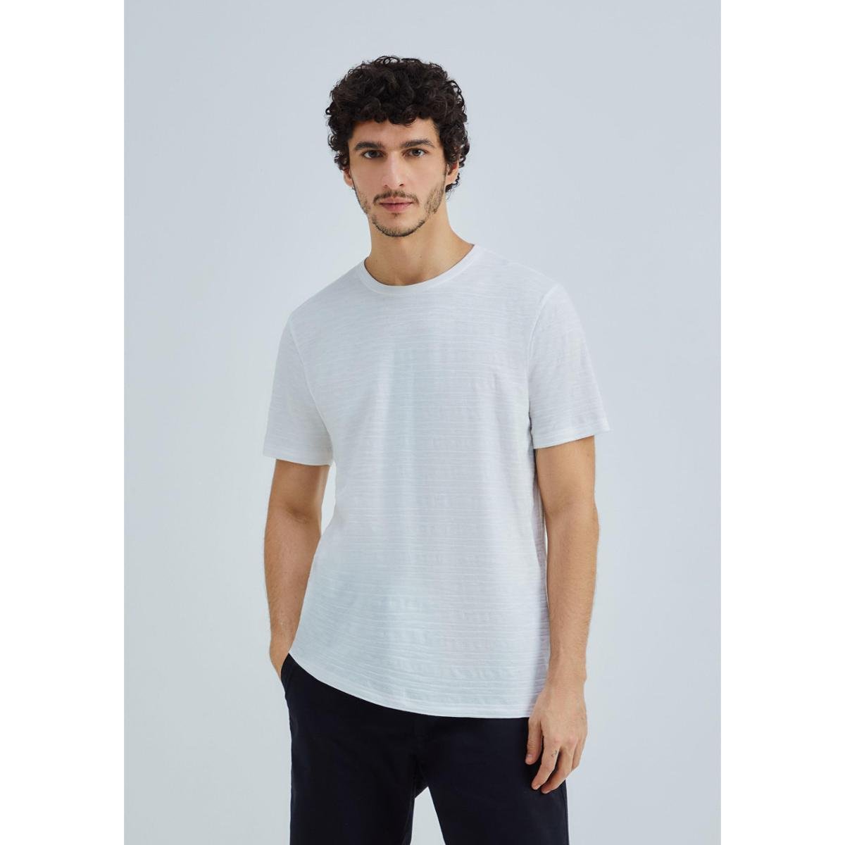 Camiseta Hering Manga Curta Texturizada Masculina Menor preço em Camiseta Hering Manga Curta Texturizada Masculina