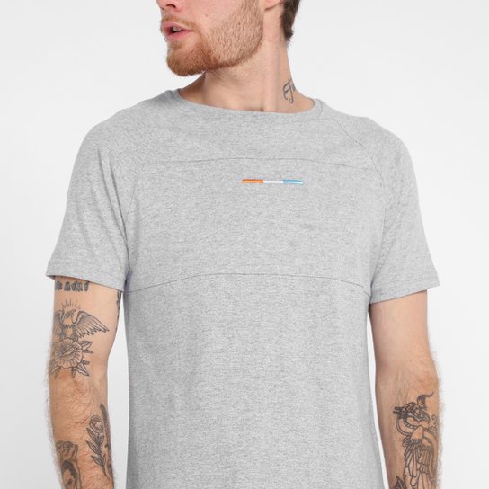 Camiseta Industrie Amsterdam Masculina - Cinza Menor preço em Camiseta Industrie Amsterdam Masculina - Cinza