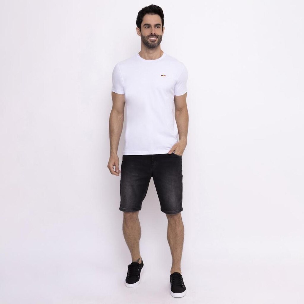 Camiseta Industrie Básica Bordada Espanha Algodão Premium Masculina