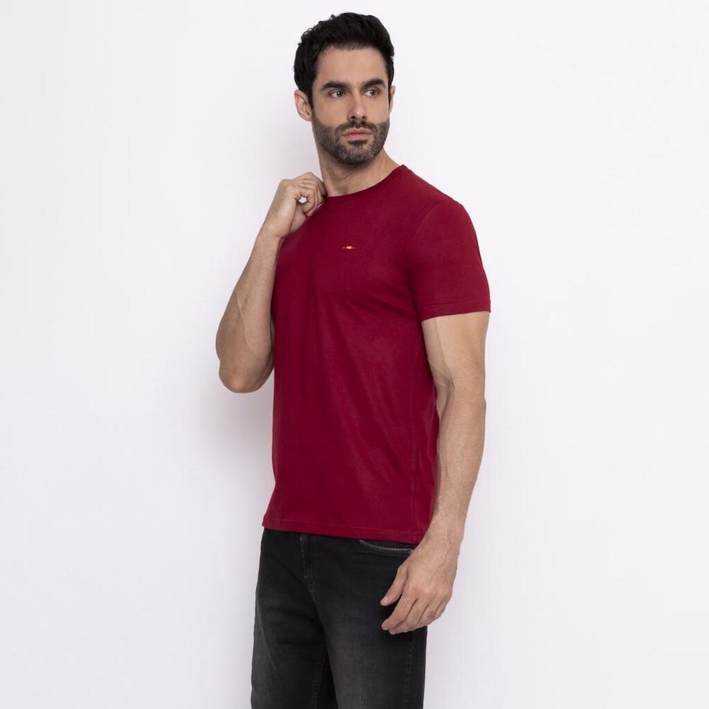 Camiseta Industrie Básica Bordada Espanha Algodão Premium Masculina