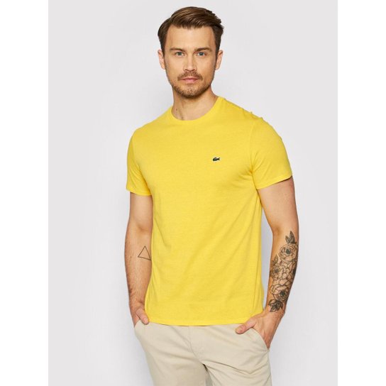 Camiseta Lacoste Amarela Basica Regular Fit - Amarelo Menor preço em Camiseta Lacoste Amarela Basica Regular Fit - Amarelo