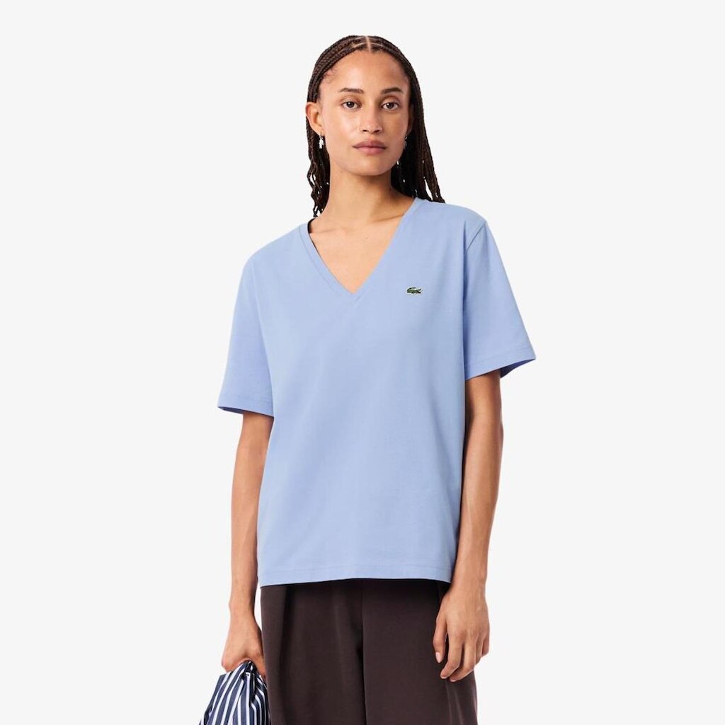 Camiseta Lacoste de Algodão com Gola V e Caimento Relaxado Feminina