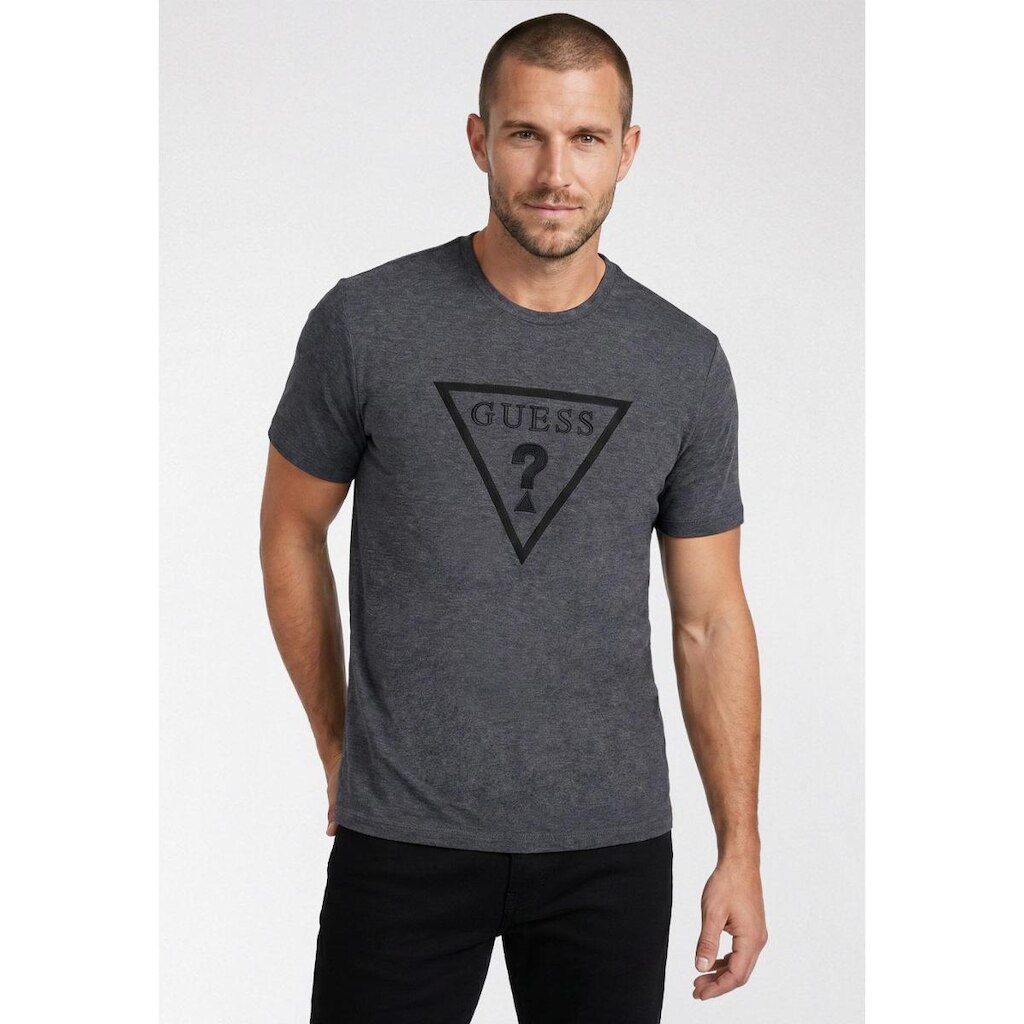 Camiseta Logo Triangulo Silk Bordado Cinza Escuro