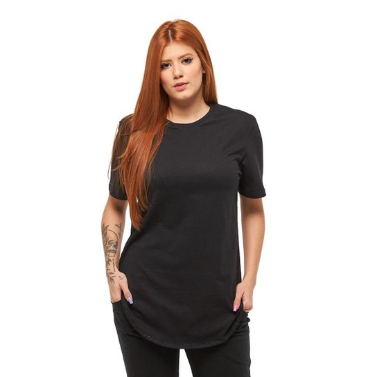 Camiseta Longline Feminina Manga Curta Oversized - Preto Menor preço em Camiseta Longline Feminina Manga Curta Oversized - Preto