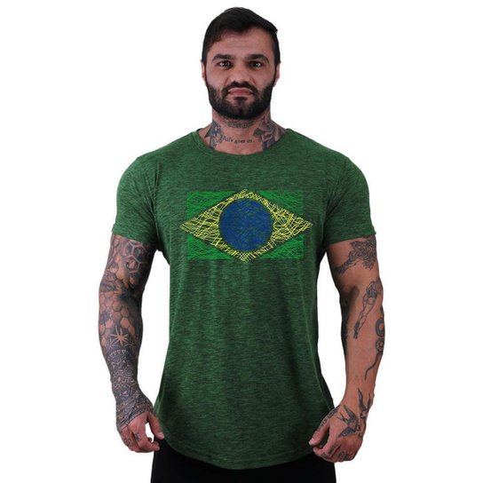 Camiseta Longline Manga Curta Alto Conceito Bandeira Brasil Costura - Verde Menor preço em Camiseta Longline Manga Curta Alto Conceito Bandeira Brasil Costura - Verde