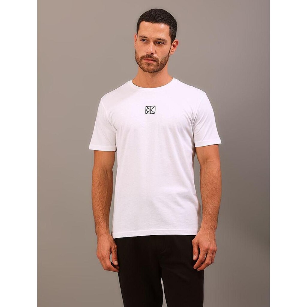 Camiseta Manga Curta Calvin KleinRubber Patch Aop