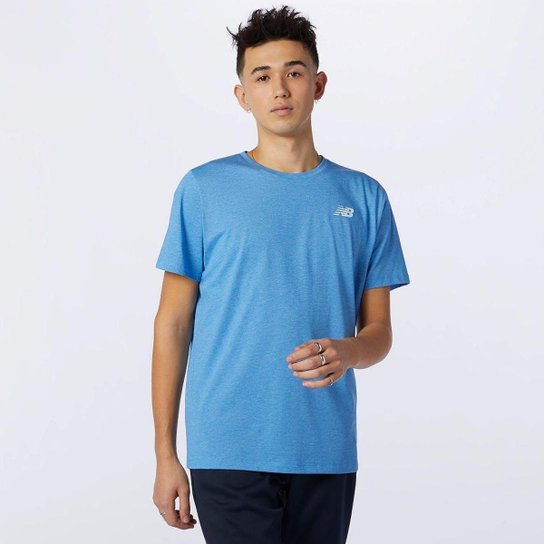 Camiseta Manga Curta New Balance Heathertech Masculina - Azul Menor preço em Camiseta Manga Curta New Balance Heathertech Masculina - Azul