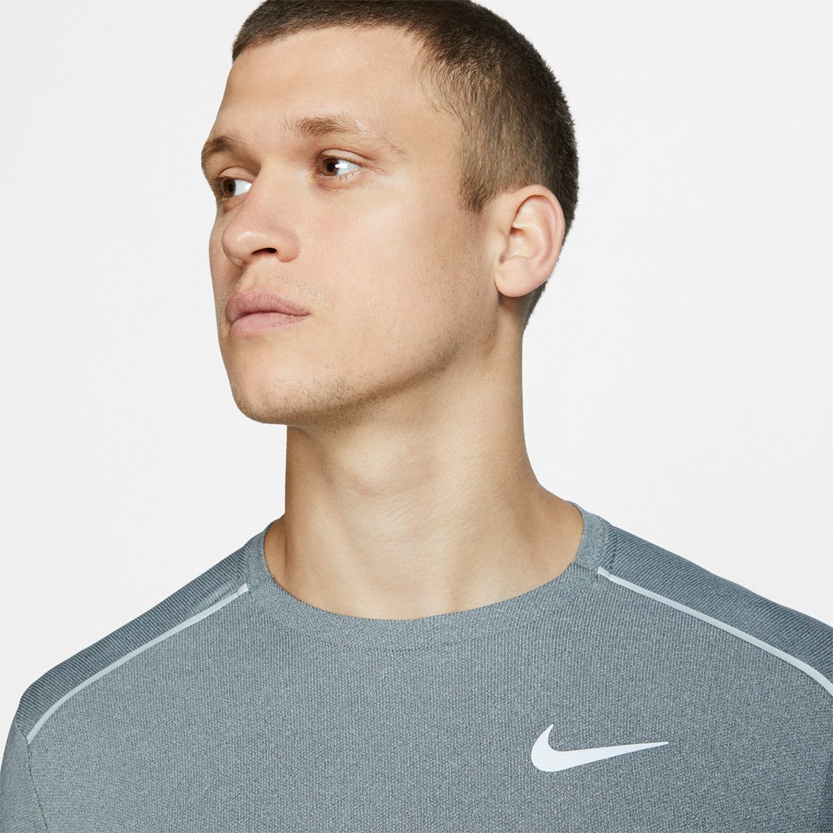 camiseta nike element 3.0