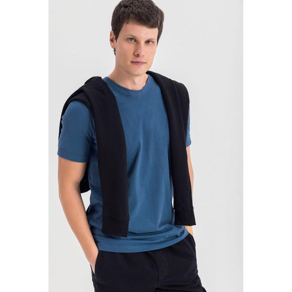 Camiseta Masculina Em Malha Essendi