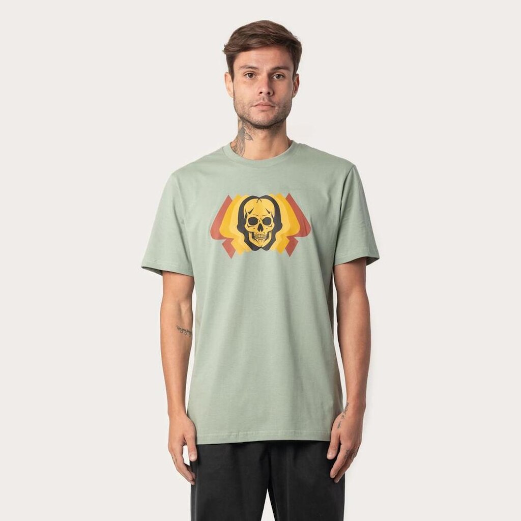 Camiseta MCD Caveira Metamorfose SM25