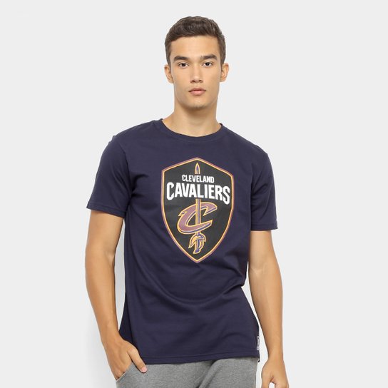 Camiseta NBA Cleveland Cavaliers Big Logo Masculina - Marinho Menor preço em Camiseta NBA Cleveland Cavaliers Big Logo Masculina - Marinho