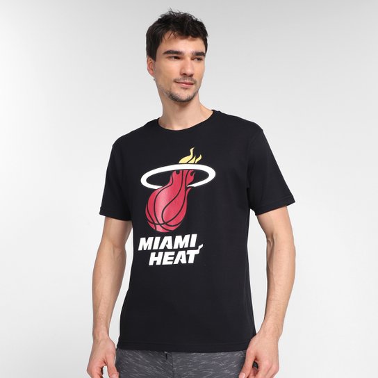 Camiseta NBA Miami Heat Masculina - Preto Menor preço em Camiseta NBA Miami Heat Masculina - Preto
