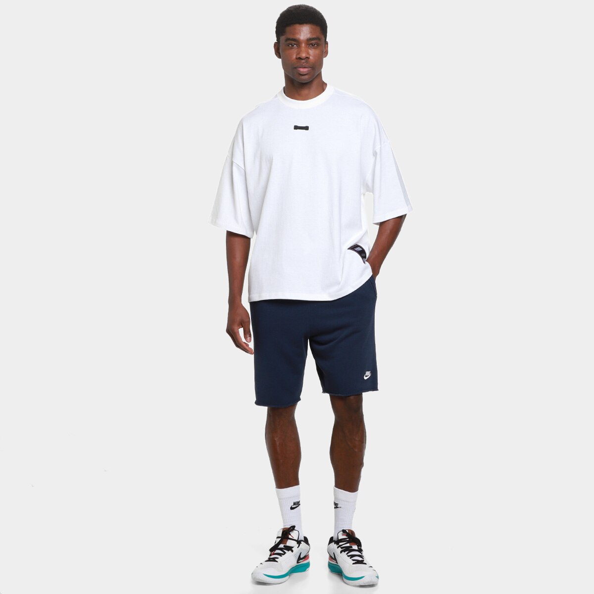 Camiseta NBA Mitchell & Ness Oversized Bank Shot Masculina - 4