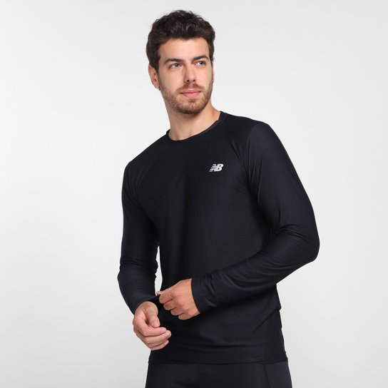Camiseta New Balance Accelerate Manga Longa Masculina - Preto Menor preço em Camiseta New Balance Accelerate Manga Longa Masculina - Preto