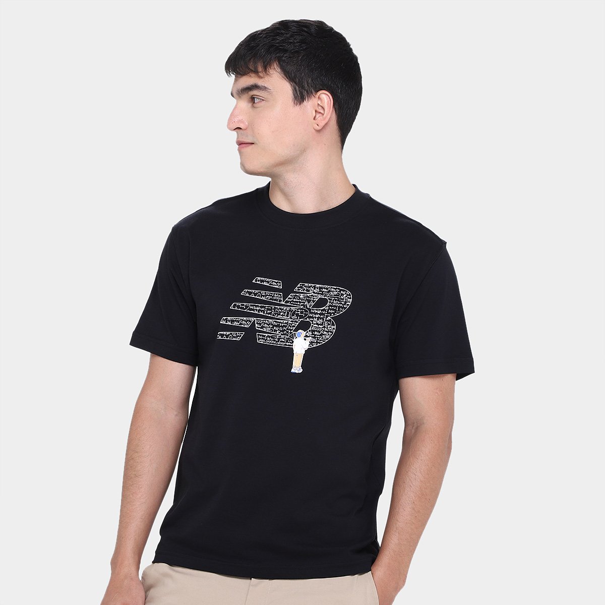Camiseta New Balance Chalk Board Logo Masculina Menor preço em Camiseta New Balance Chalk Board Logo Masculina
