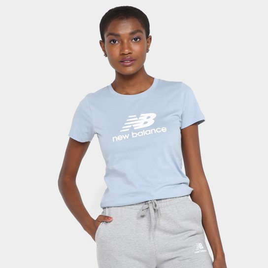 Camiseta New Balance Essentials Basic Feminina - Cinza Menor preço em Camiseta New Balance Essentials Basic Feminina - Cinza