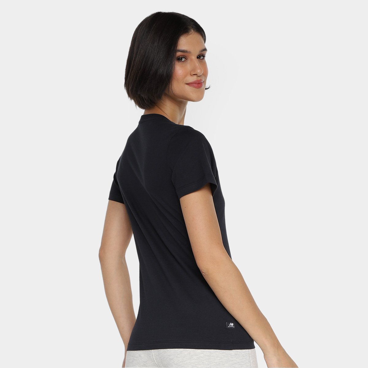 Camiseta New Balance Essentials Feminina - 1