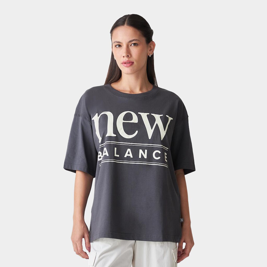 Camiseta New Balance Oversized Reimagined Feminina