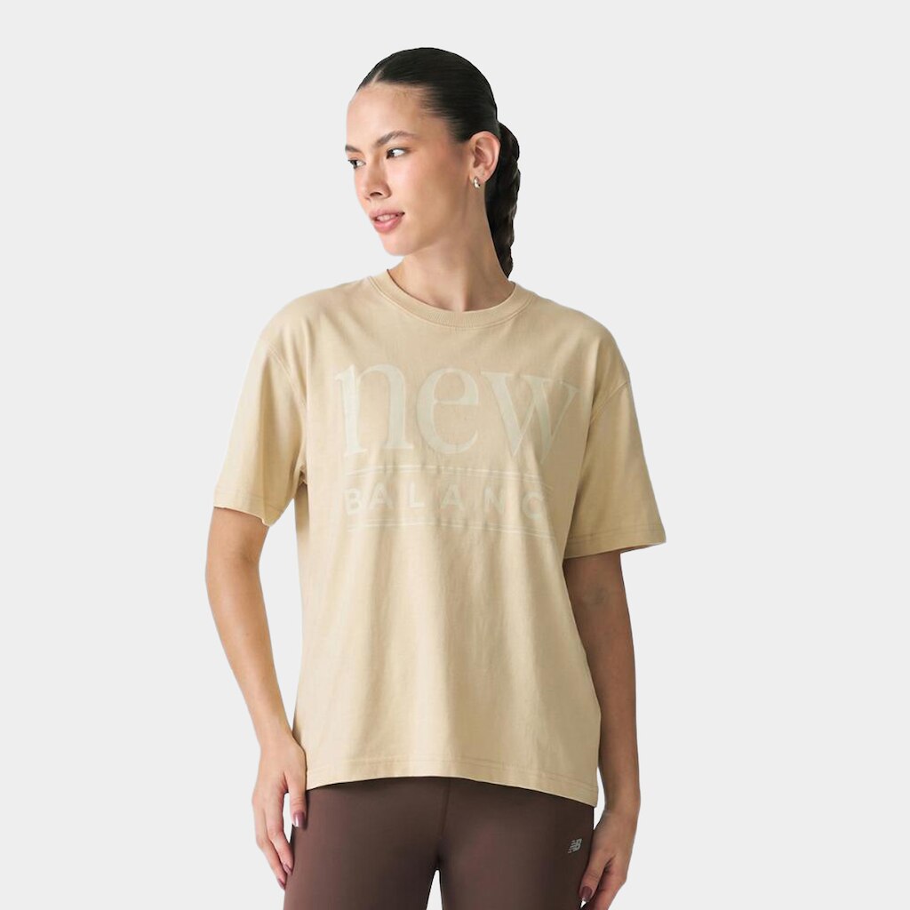 Camiseta New Balance Oversized Reimagined Feminina