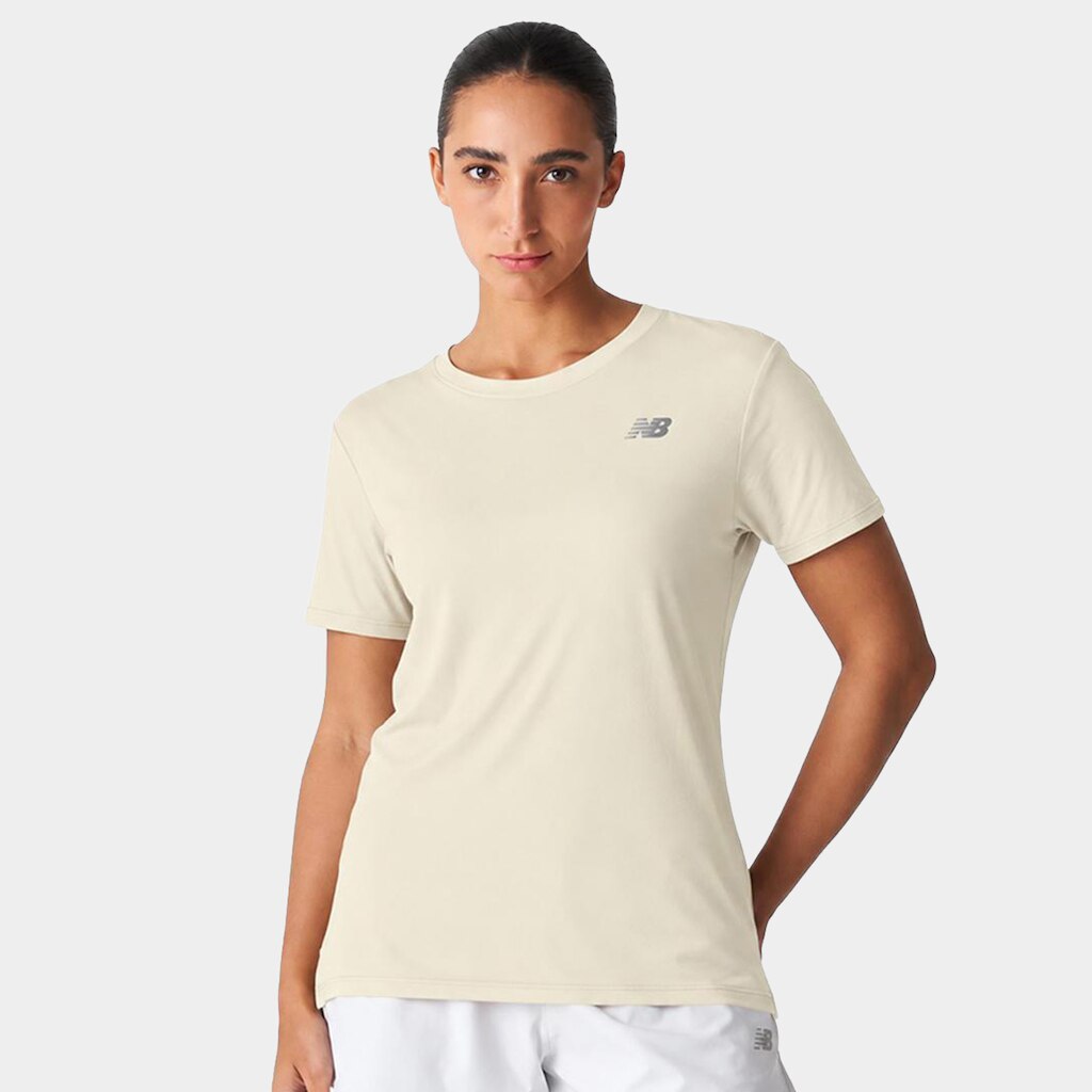 Camiseta New Balance Sport Essentials Feminina
