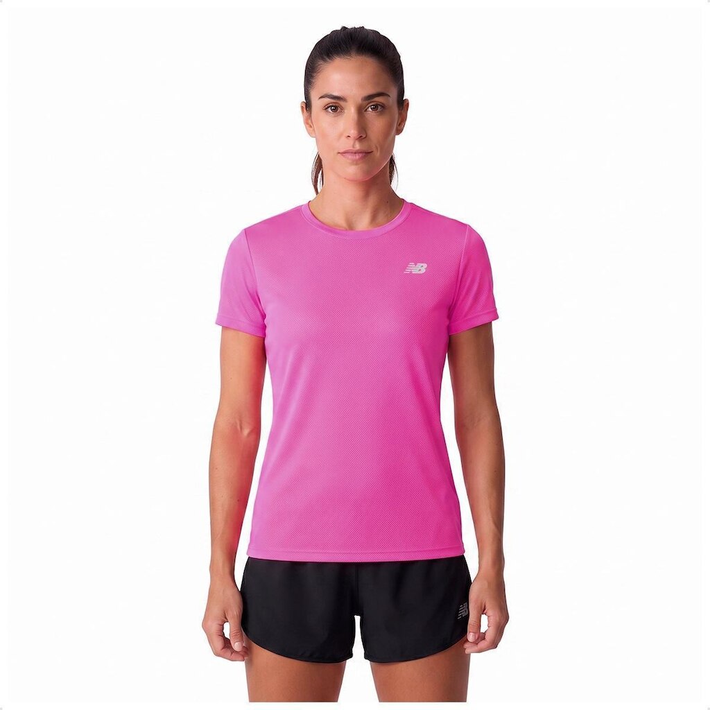 Camiseta New Balance Sport Essentials Feminina