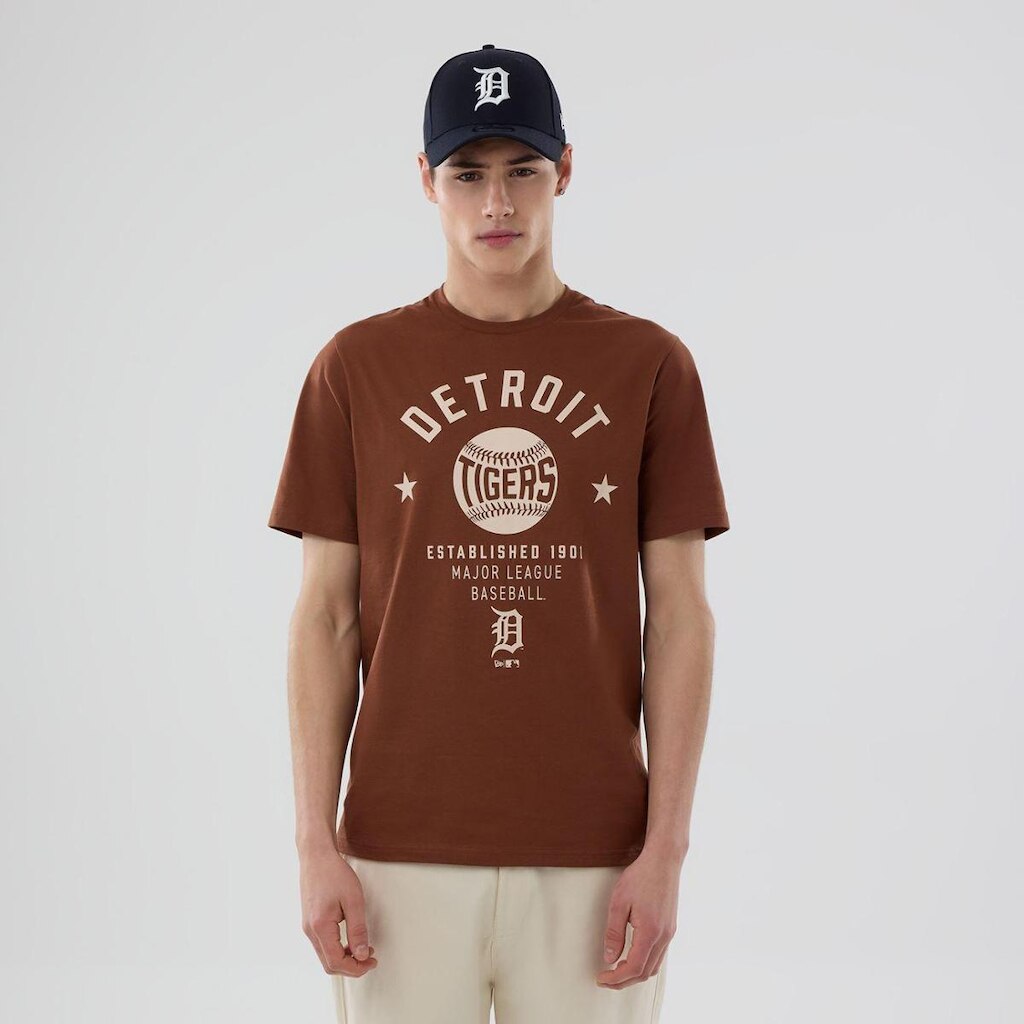 CAMISETA NEW ERA MLB GRPHC REG TEE DETTIG DAU