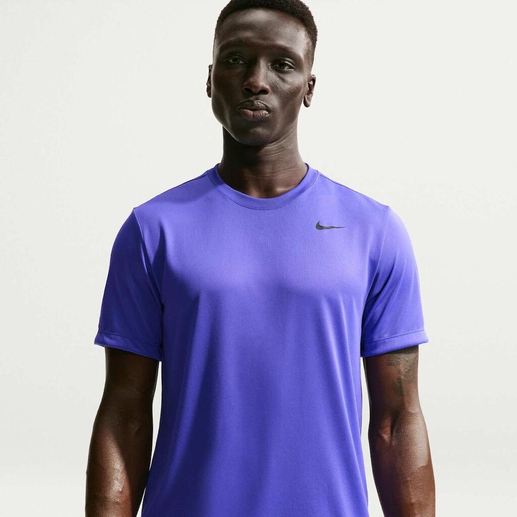 Camiseta Nike Dri-FIT Legend Masculina